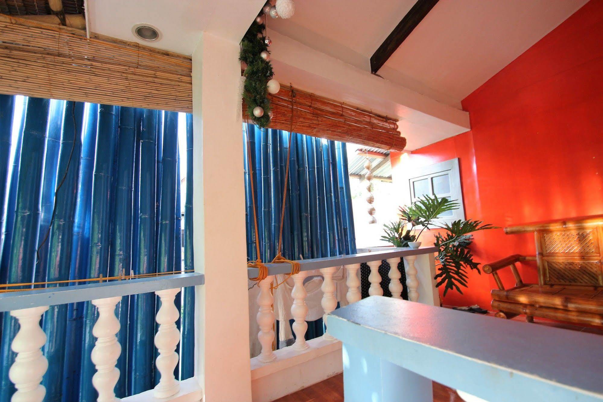 Blue Bamboo Hotel Balabag  Екстер'єр фото