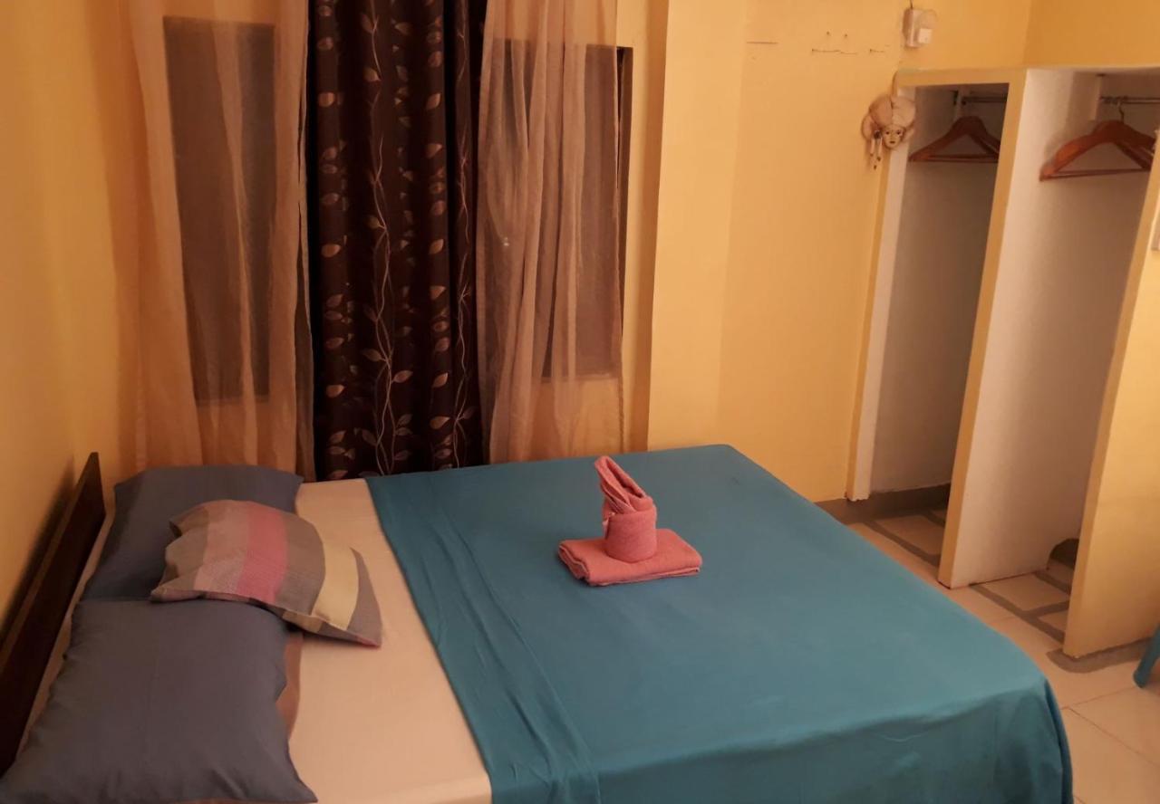 Blue Bamboo Hotel Balabag  Екстер'єр фото