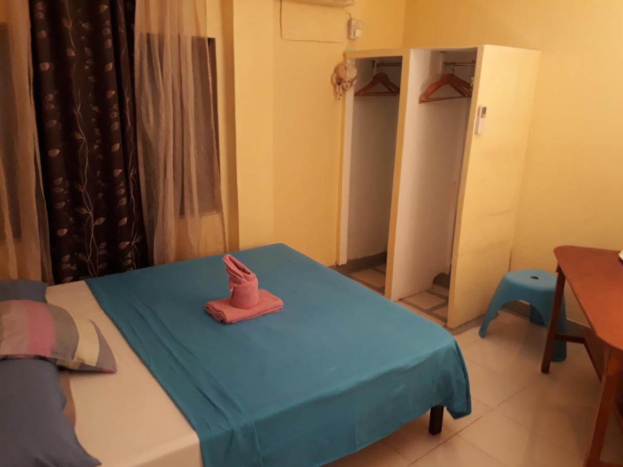 Blue Bamboo Hotel Balabag  Екстер'єр фото